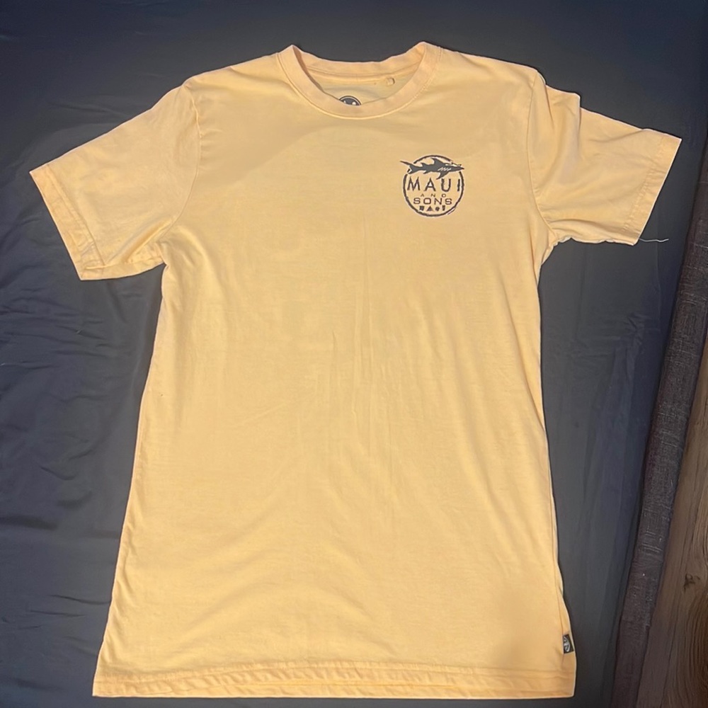 Men’s Medium Tee shirt, MAUI, Orange